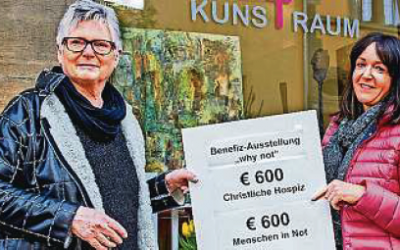 Gabriele Münster zufrieden mit Ausstellung für wohltätige Zwecke